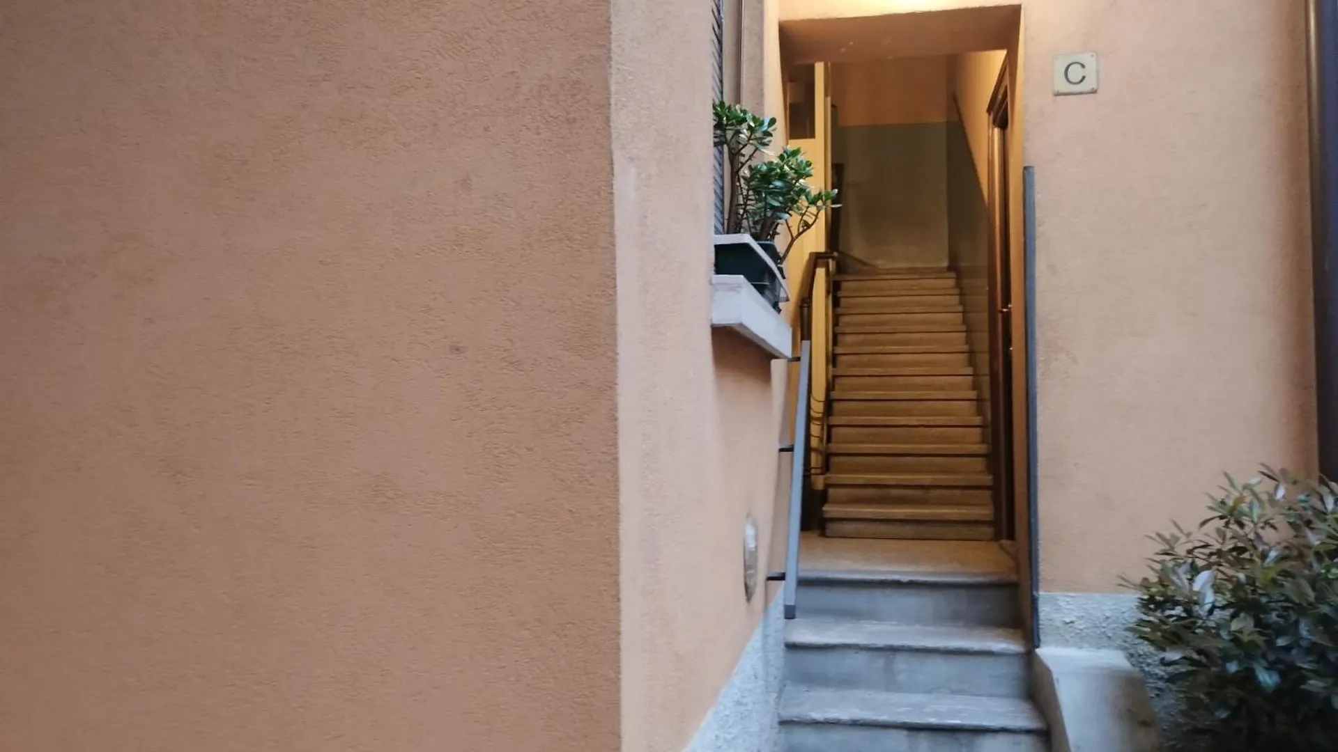 Casa Linda Sul Naviglio Apartman Milánó 0*,